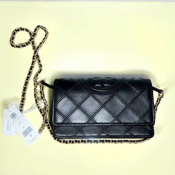 TORY BURCH BLACK FLEMING SOFT CHAIN WALLET PURSE